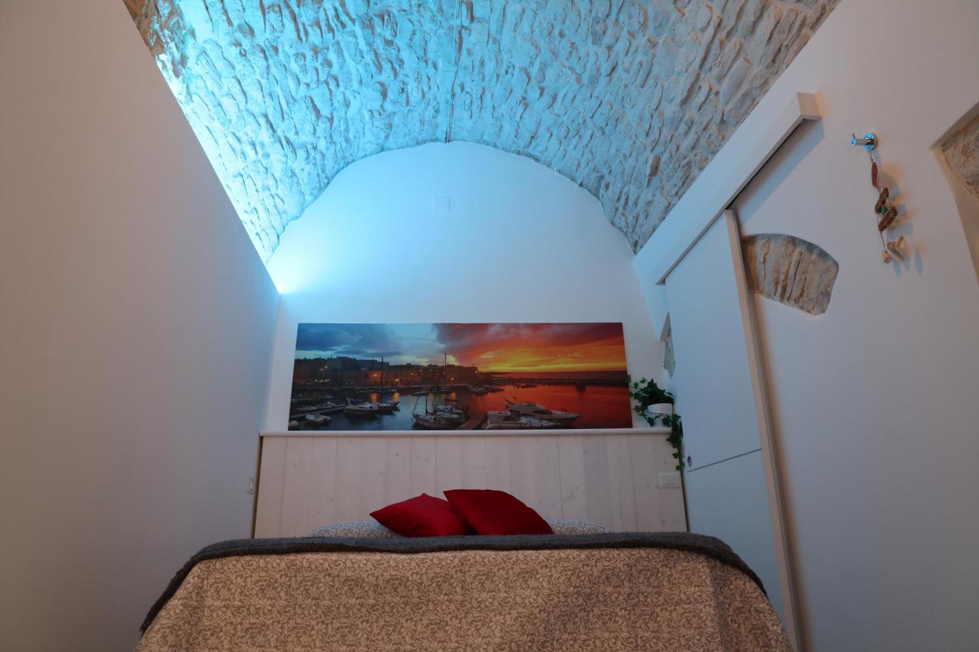 Room 20 - Piccola Camera In Pietra Bianca Giovinazzo Exterior foto